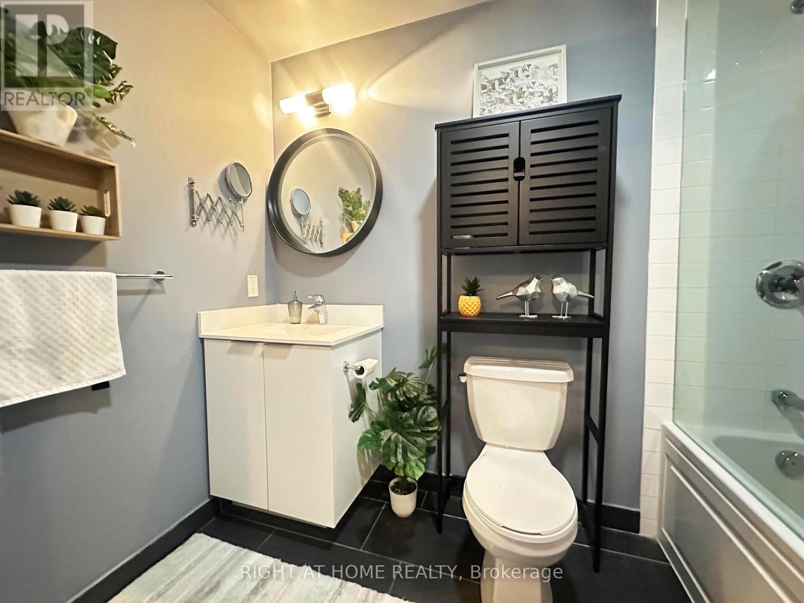 540 - 30 Shore Breeze Drive, Toronto, Ontario  M8V 1A1 - Photo 8 - W13841754