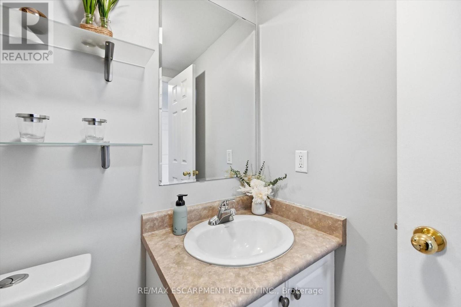 5035 Corporate Drive, Burlington, Ontario  L7L 7L5 - Photo 18 - W13841780