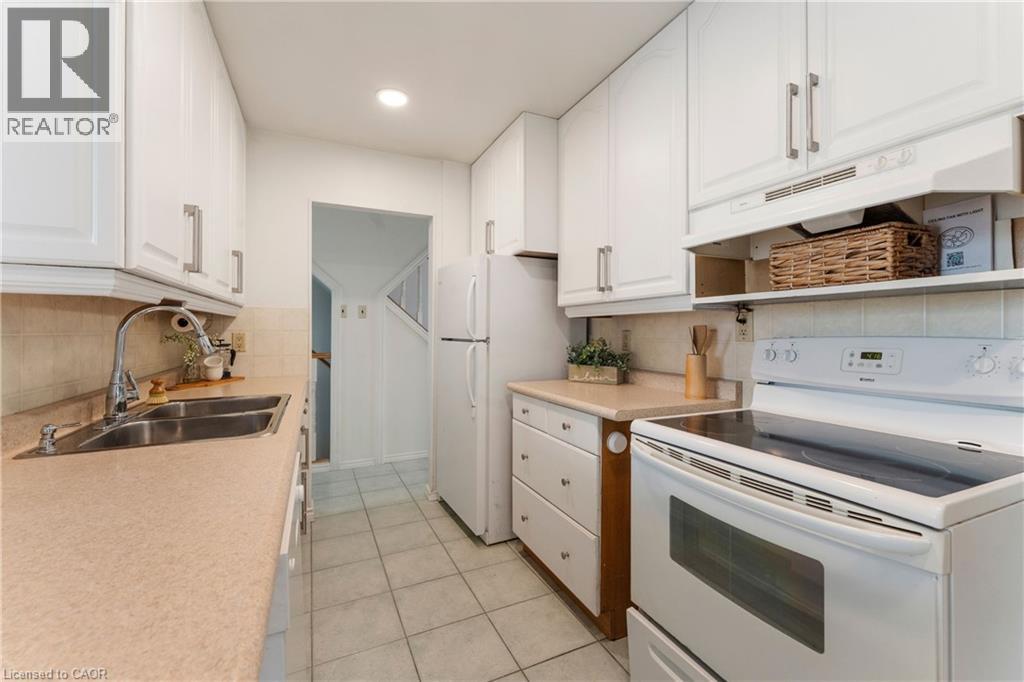 204 Birchcliffe Crescent, Hamilton, Ontario  L8T 4K9 - Photo 14 - 40867601