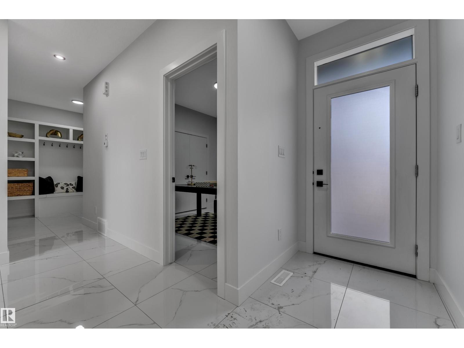 3507 44 Avenue