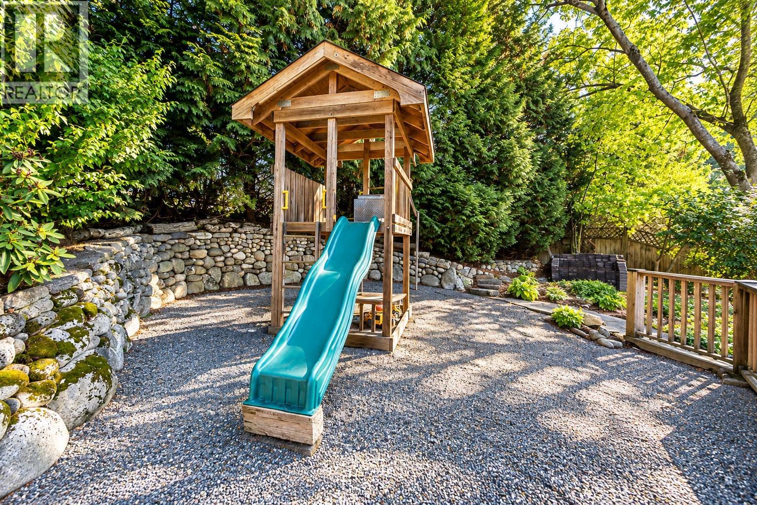 6469 Marine Drive, Burnaby, British Columbia  V3N 2Y5 - Photo 39 - R3170541