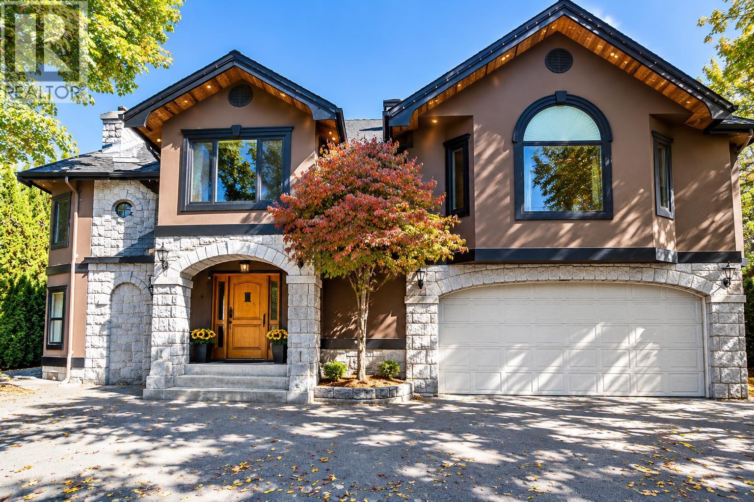 6469 Marine Drive, Burnaby, British Columbia  V3N 2Y5 - Photo 2 - R3170541