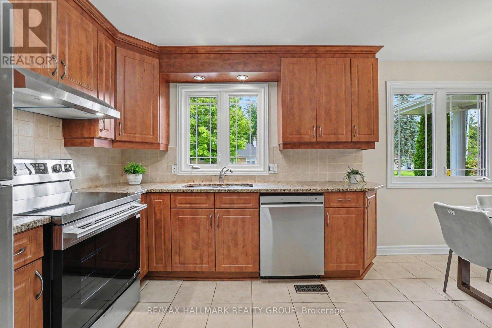 5 Argue Drive, Ottawa, Ontario  K2E 6R9 - Photo 10 - X13841808