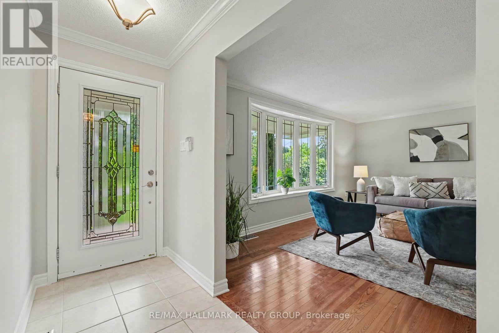 5 Argue Drive, Ottawa, Ontario  K2E 6R9 - Photo 3 - X13841808