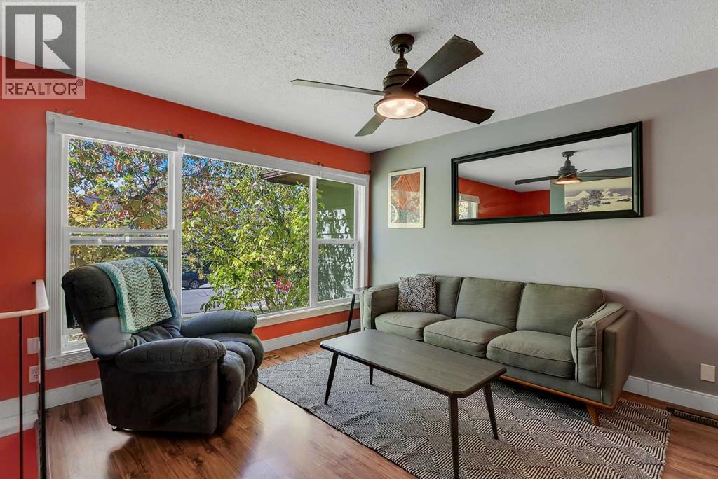 110 Beaconsfield Road NW, Calgary, Alberta  T3K 1X9 - Photo 5 - A2347528