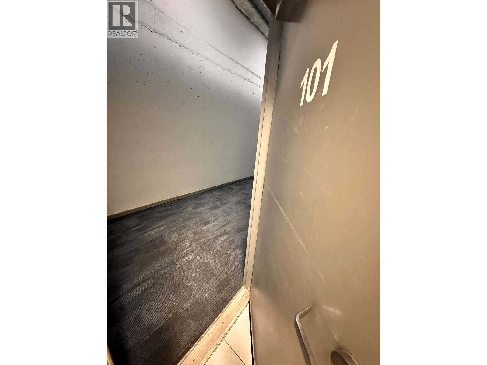 6231 KINGSWAY