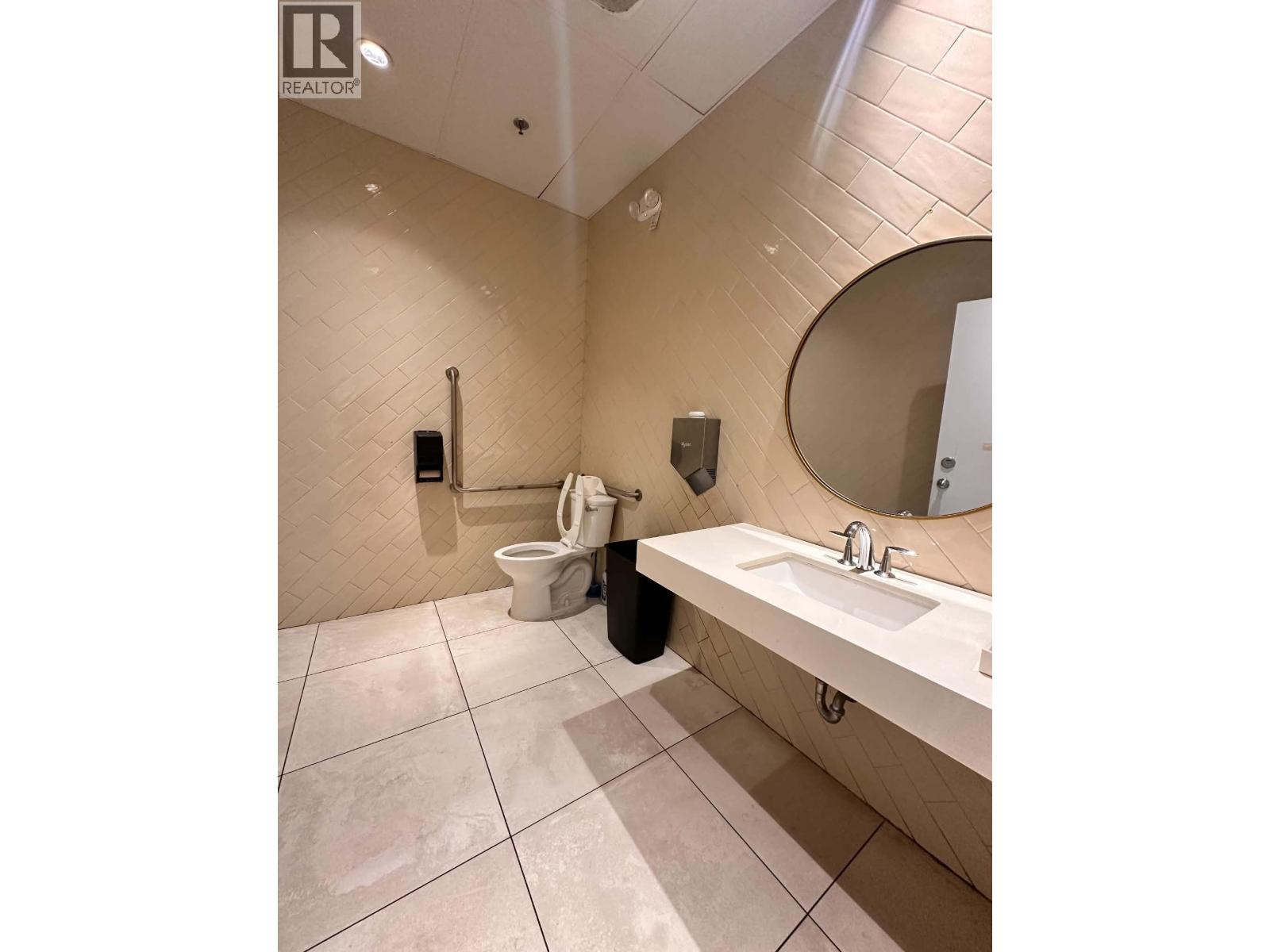 6231 KINGSWAY