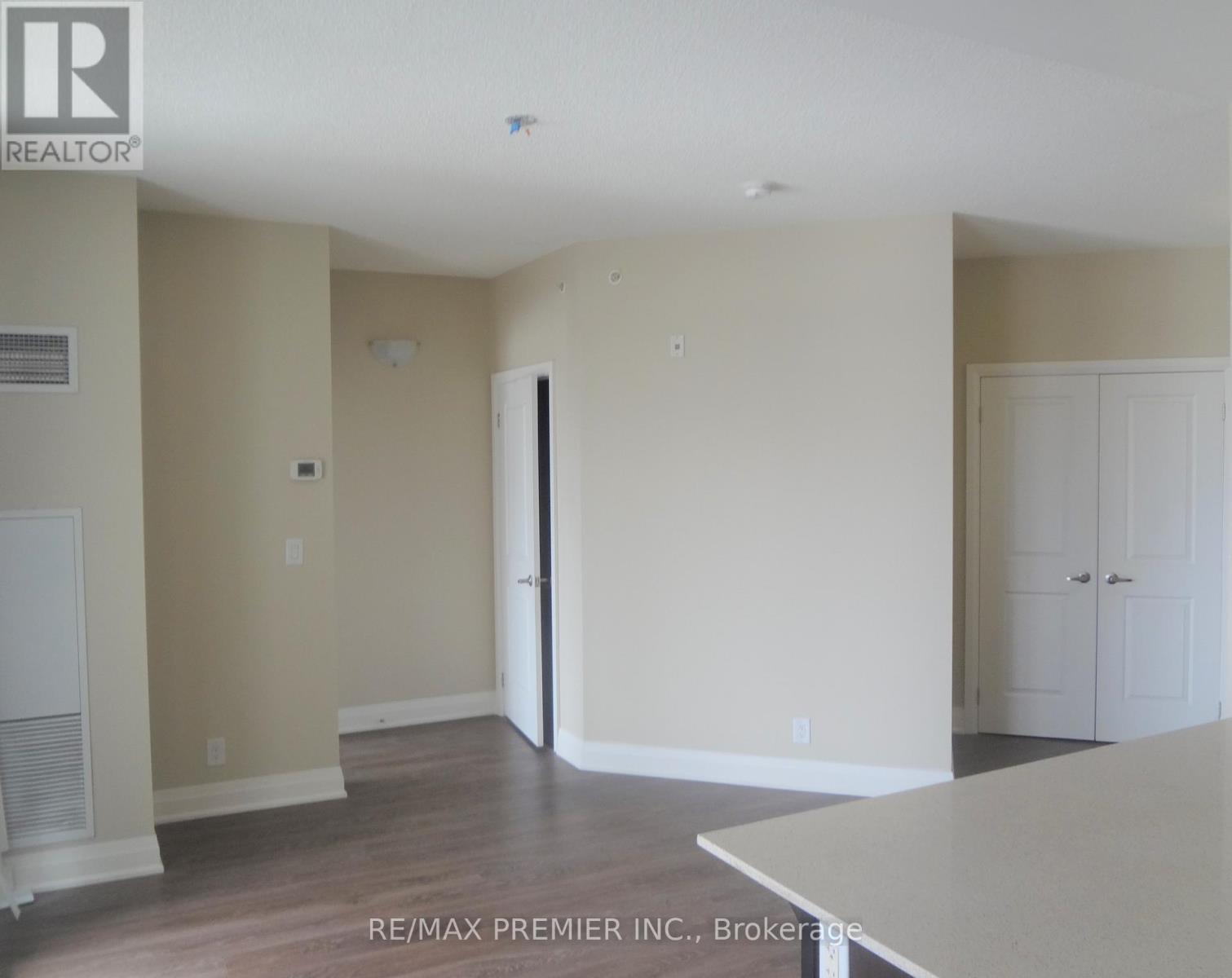 816 - 24 Woodstream Boulevard, Vaughan, Ontario  L4L 8C4 - Photo 11 - N13841804