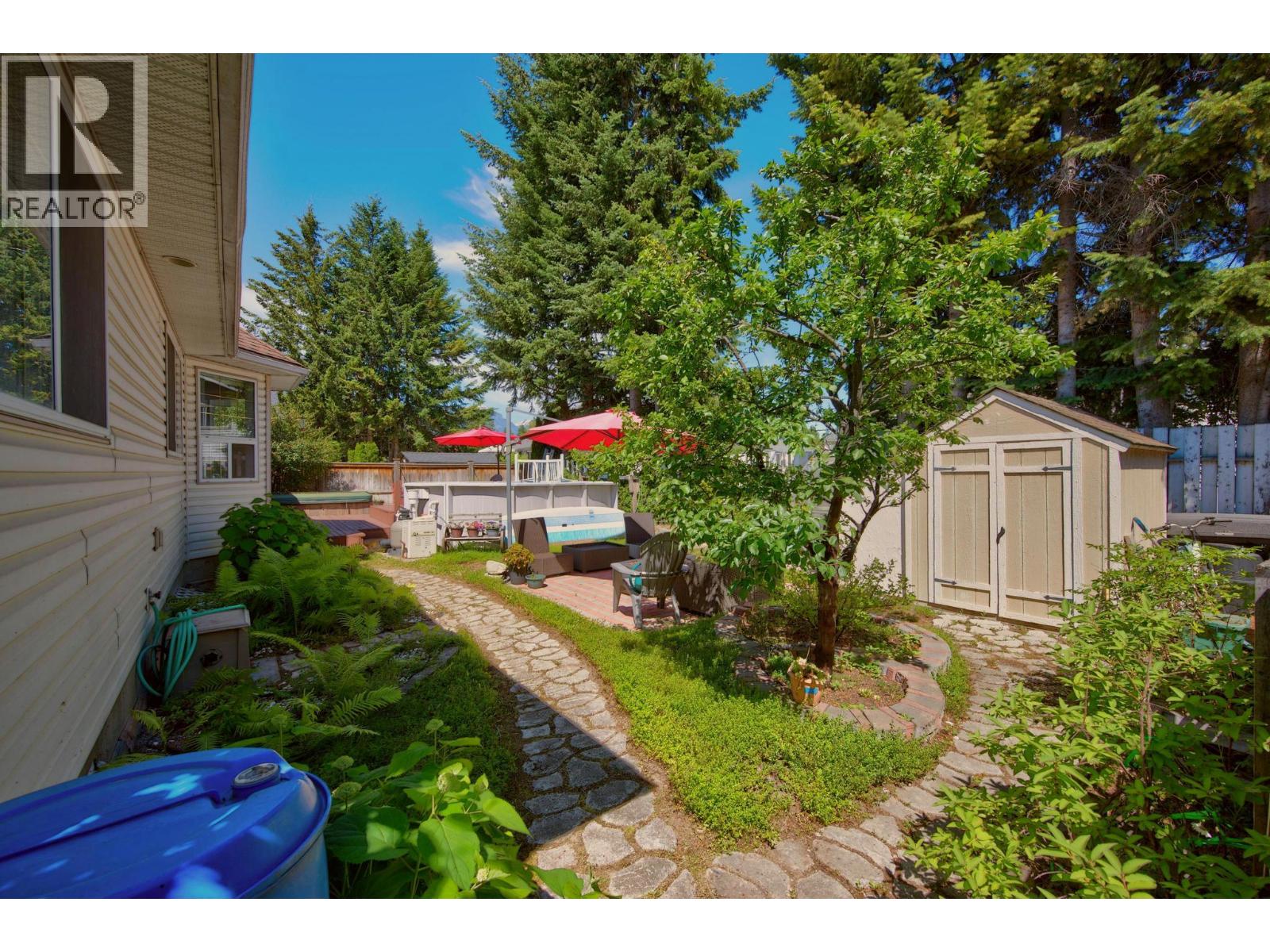1505 Cedar Street, Golden, British Columbia  V0A 1H6 - Photo 71 - 10402236