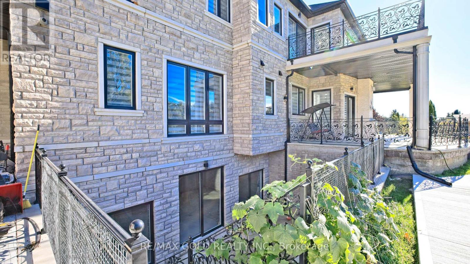 2874 Charleston Side Road, Caledon, Ontario  L7K 0T9 - Photo 47 - W13841822
