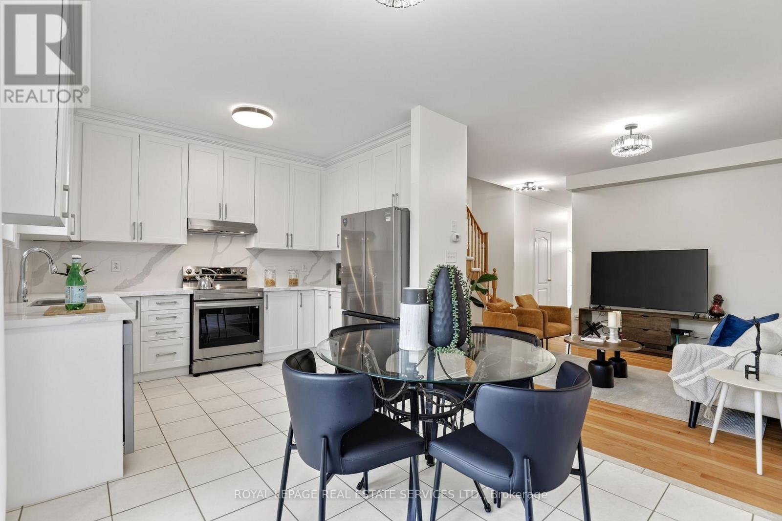 2307 Stone Glen Crescent, Oakville, Ontario  L6M 0C9 - Photo 12 - W13841850