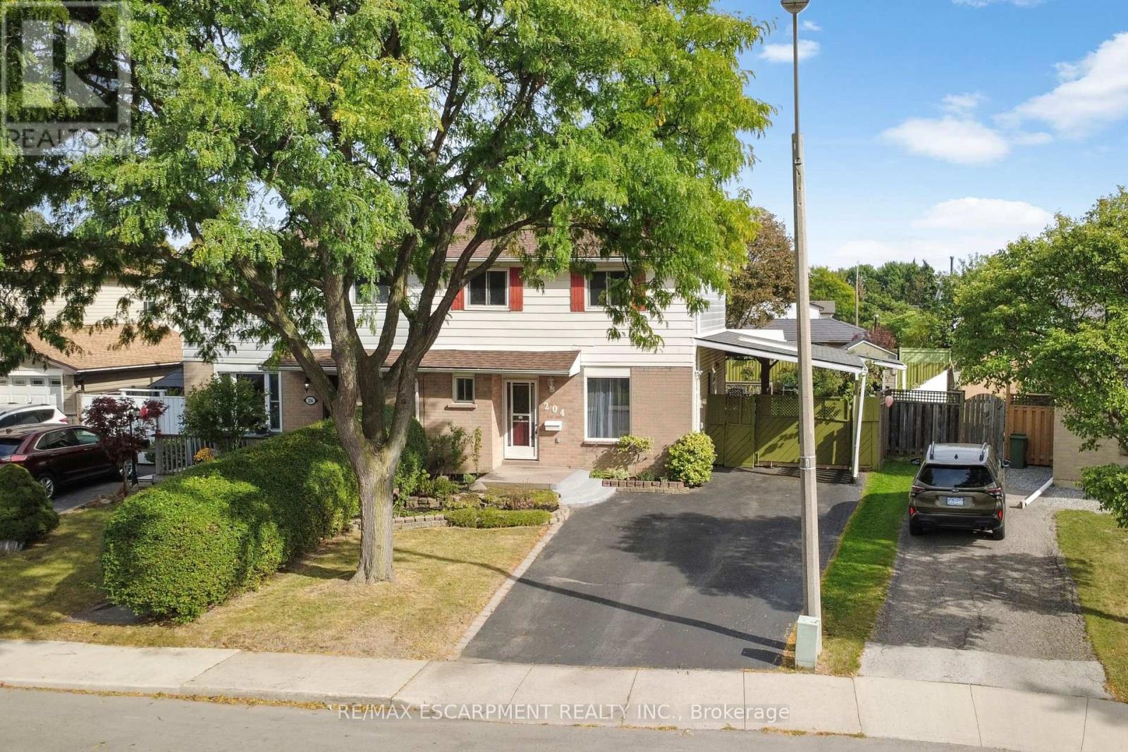 204 Birchcliffe Crescent, Hamilton, Ontario  L8T 4K9 - Photo 2 - X13841864