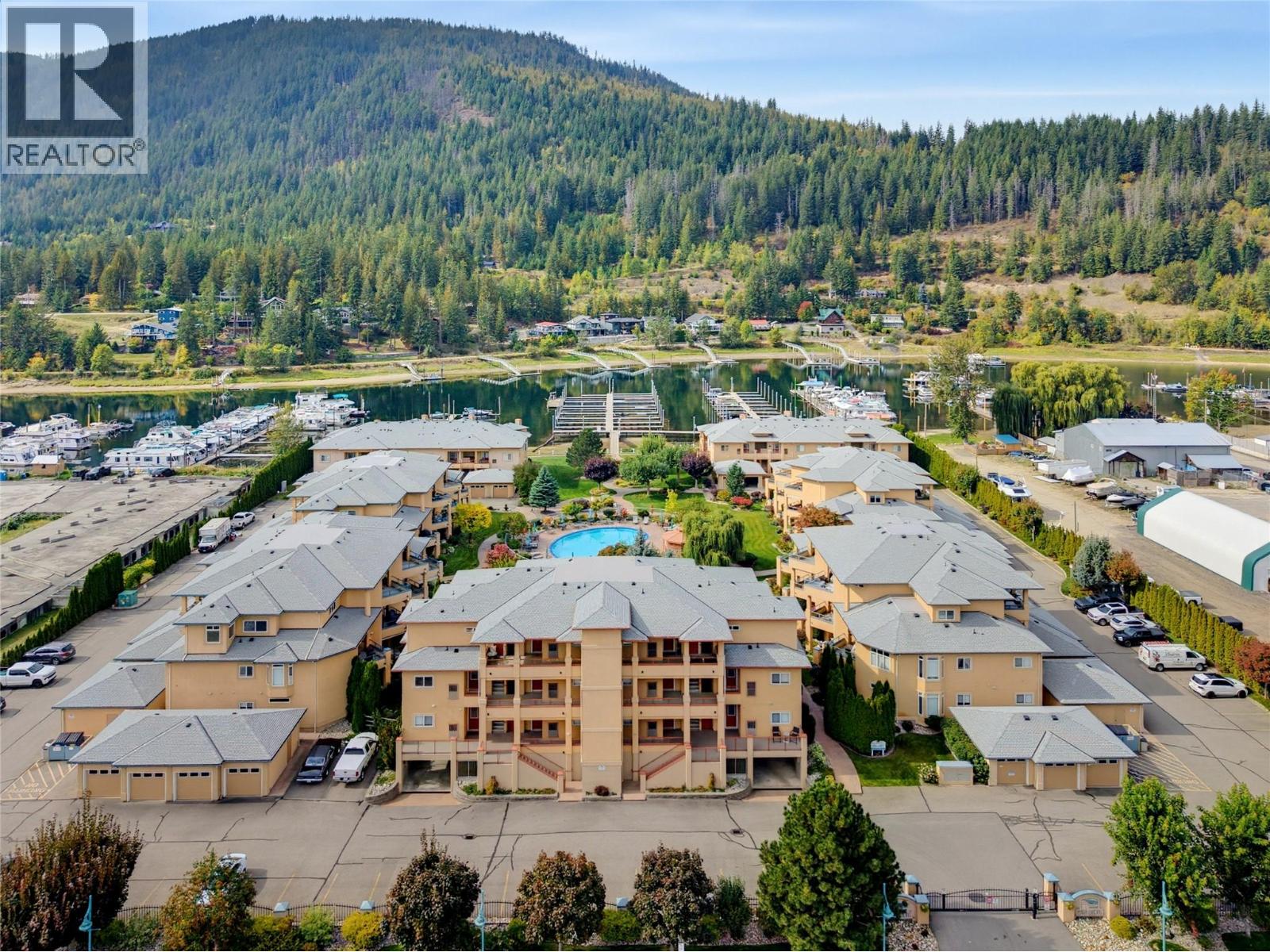 714 Riverside Avenue Unit# 47, Sicamous, British Columbia