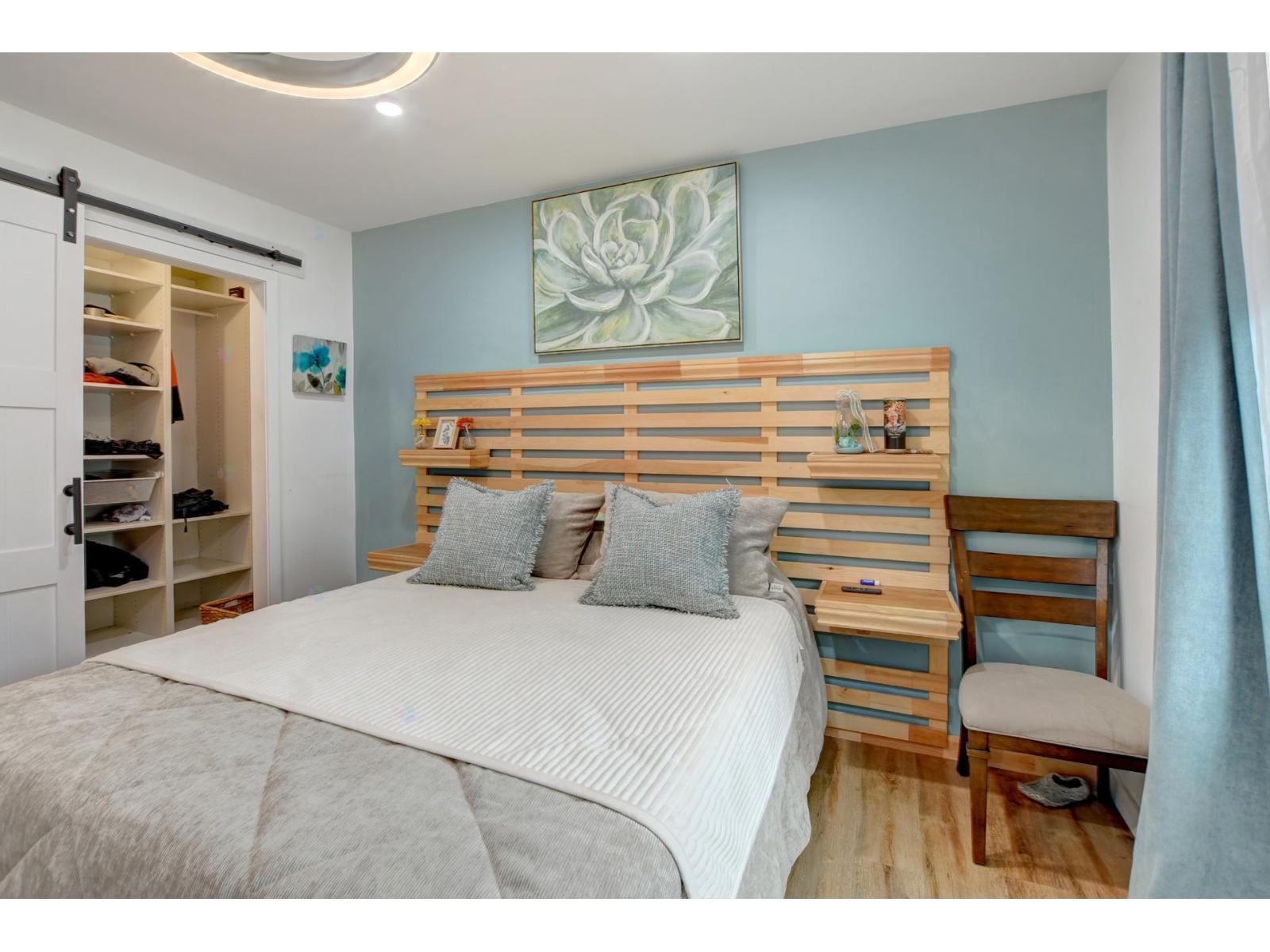 1590 Rue du Buis Terrebonne (La Plaine) Quebec Canada J7M1E1 4