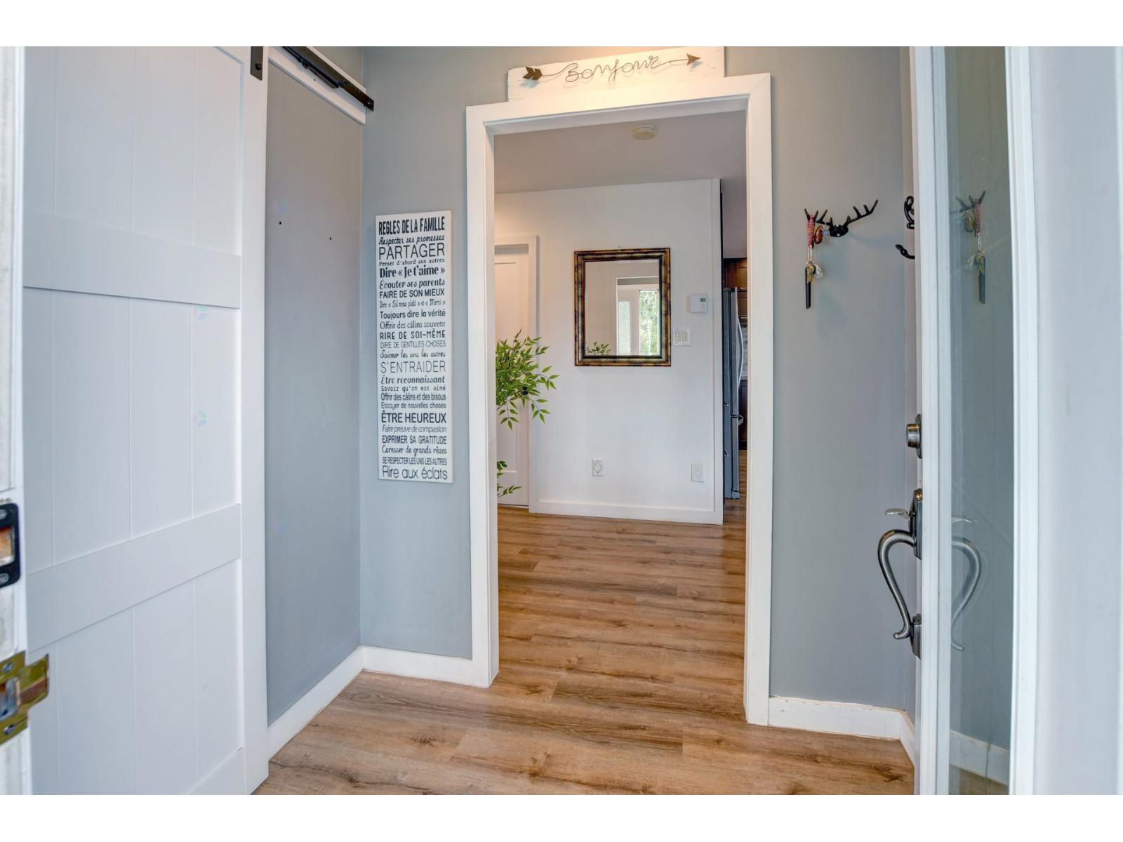 1590 Rue du Buis Terrebonne (La Plaine) Quebec Canada J7M1E1 5