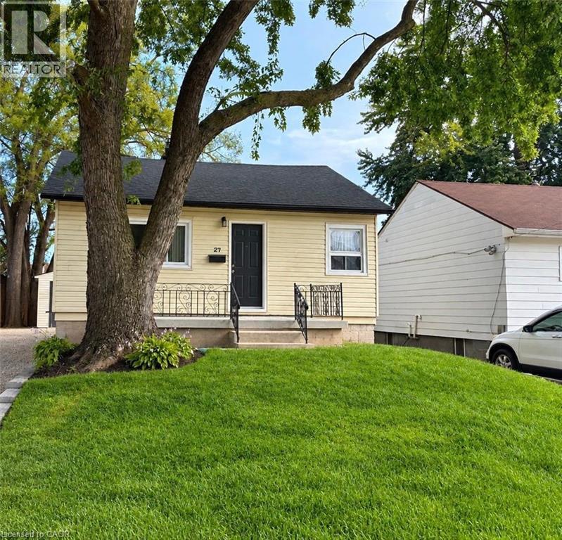 27 MAHONY Avenue, Hamilton, Ontario