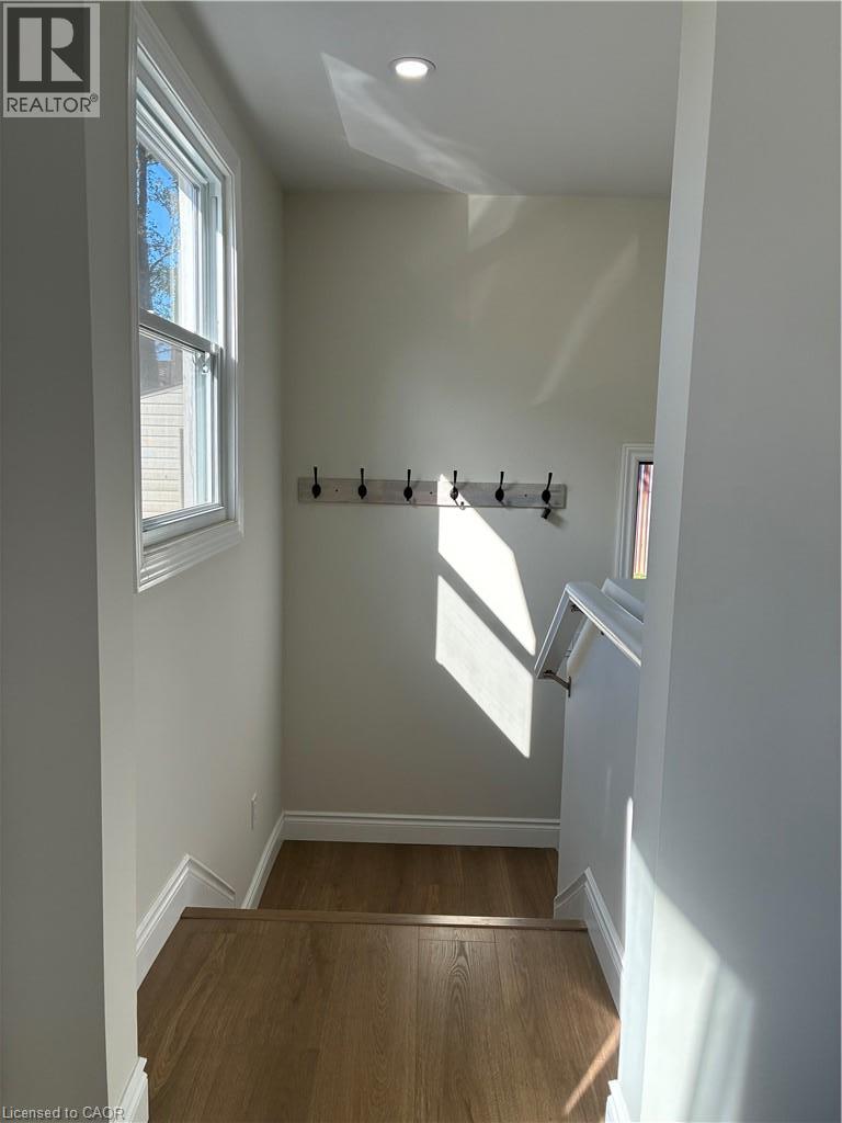 27 Mahony Avenue, Hamilton, Ontario  L8H 3C3 - Photo 6 - 40867106