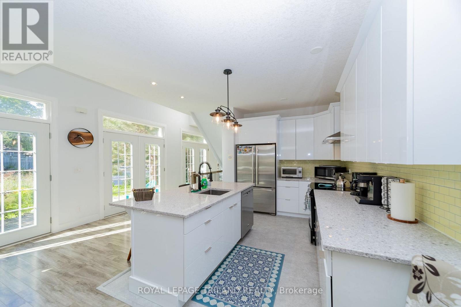 28 Centre Street, Lambton Shores, Ontario N0M 1T0 - Photo 13 - X13841890