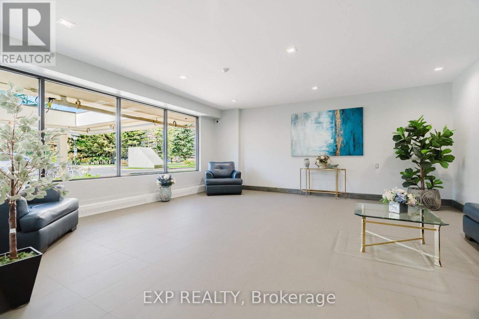 404 - 665 Bathgate Drive, Ottawa, Ontario  K1K 3Y4 - Photo 4 - X13841894
