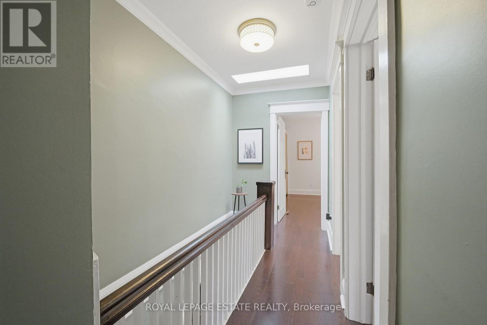 11 Hemlock Avenue, Toronto, Ontario  M4L 3E9 - Photo 13 - E13841716