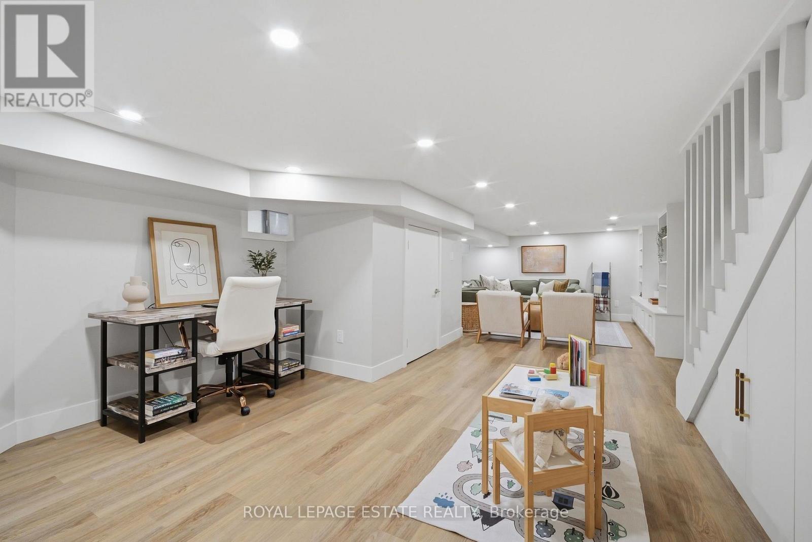 11 Hemlock Avenue, Toronto, Ontario  M4L 3E9 - Photo 25 - E13841716