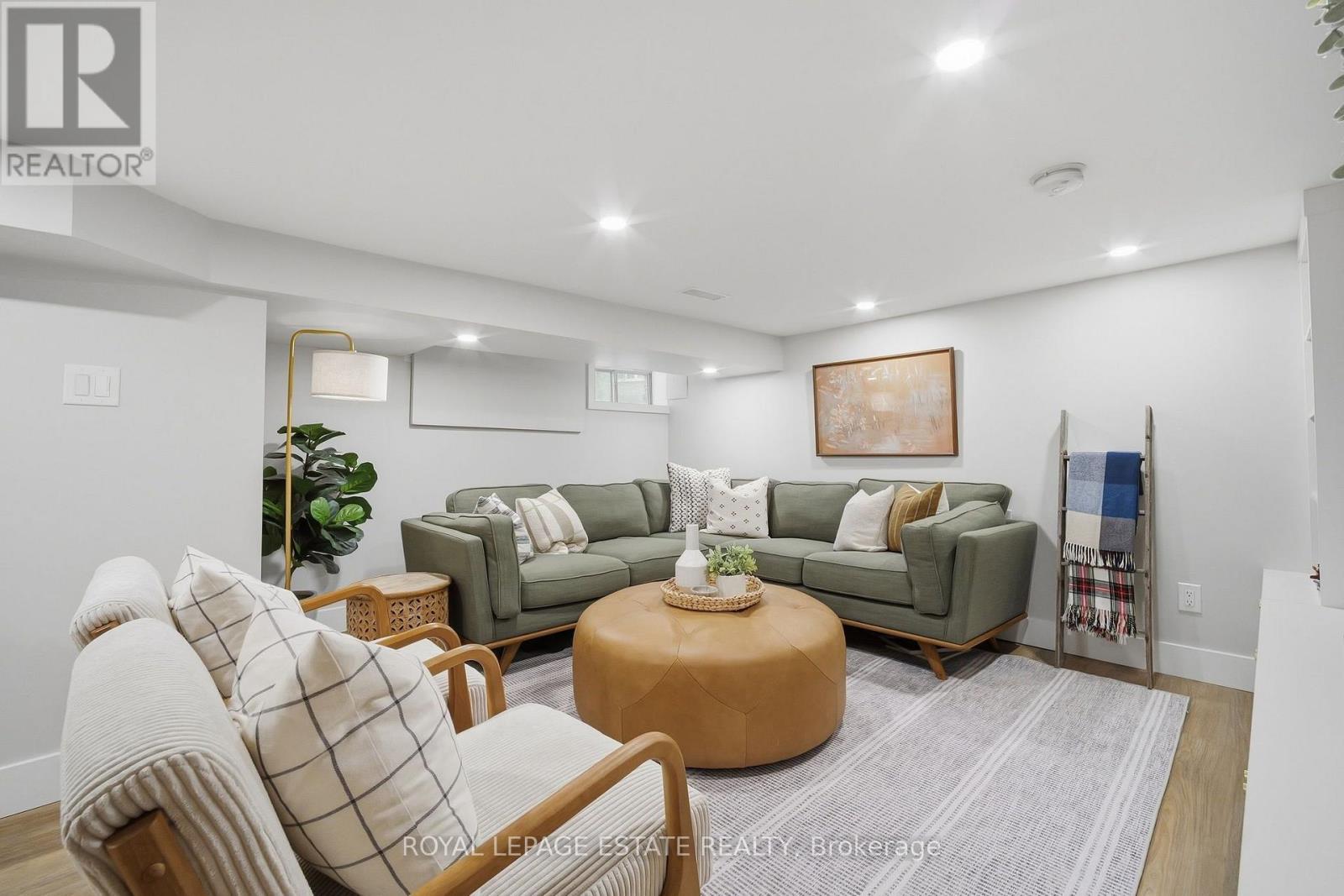 11 Hemlock Avenue, Toronto, Ontario  M4L 3E9 - Photo 23 - E13841716