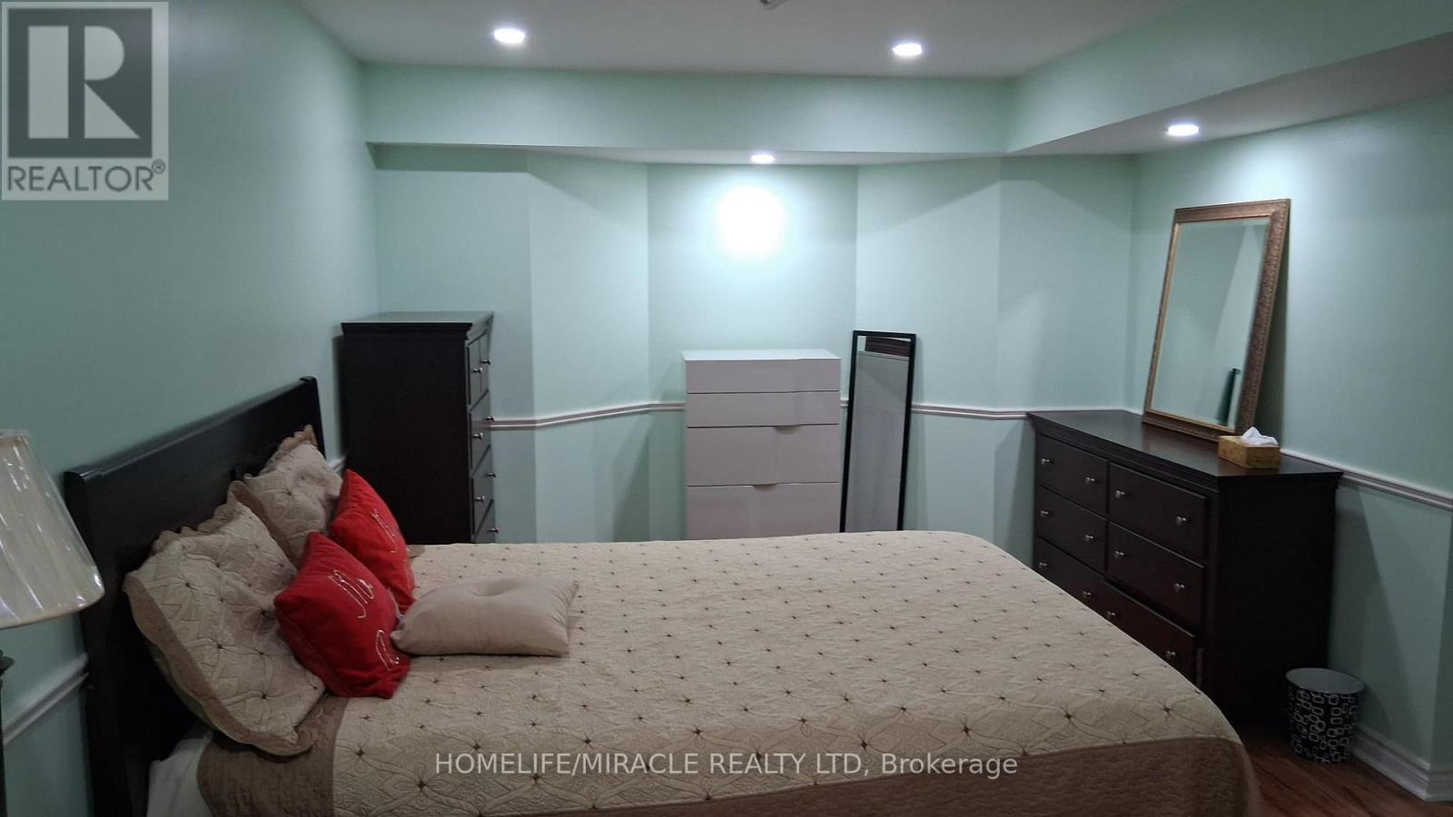 Basement - 65 Timber Lane, Vaughan, Ontario  L4L 3J6 - Photo 8 - N13788864