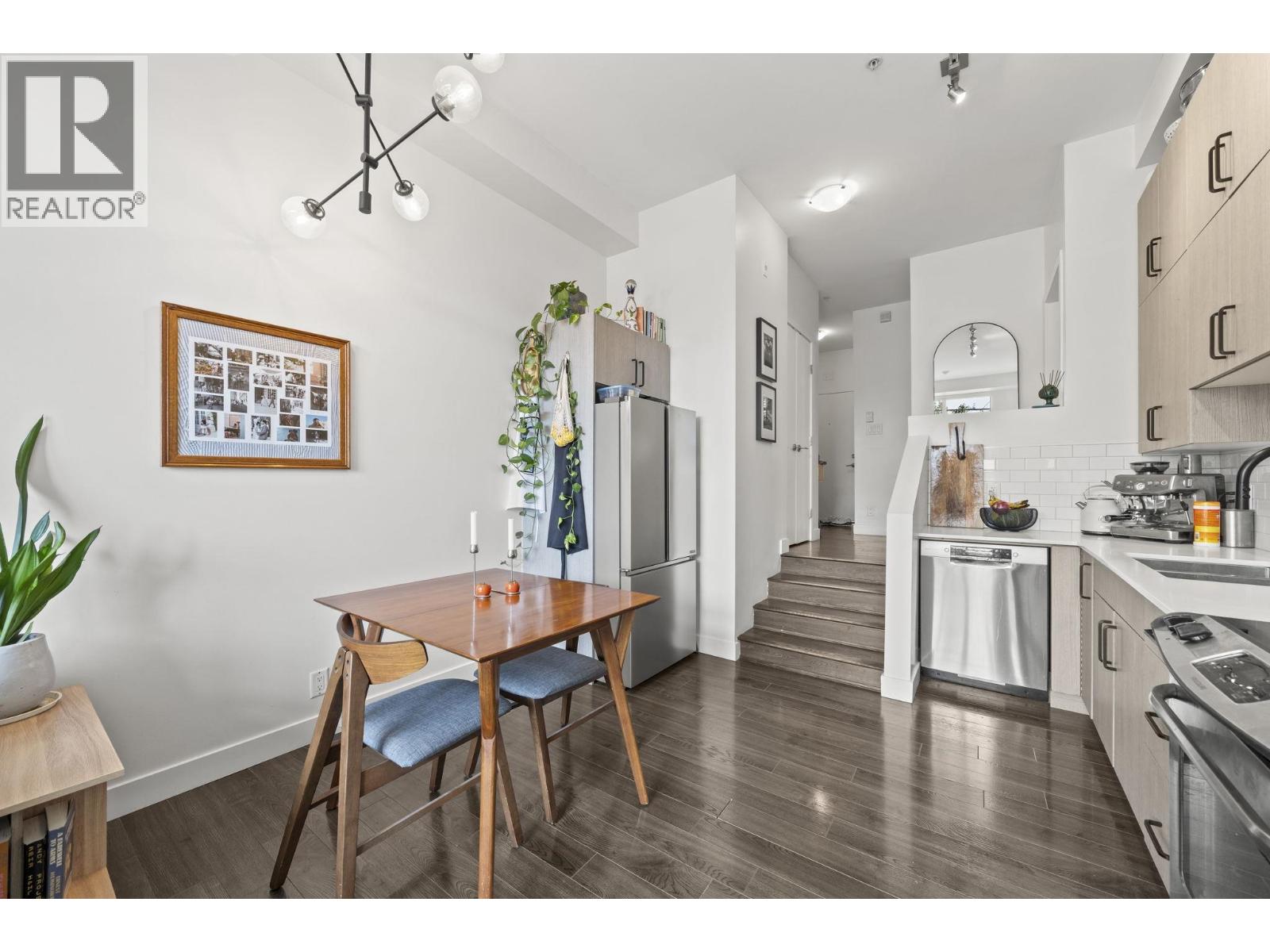 306 388 KOOTENAY STREET
