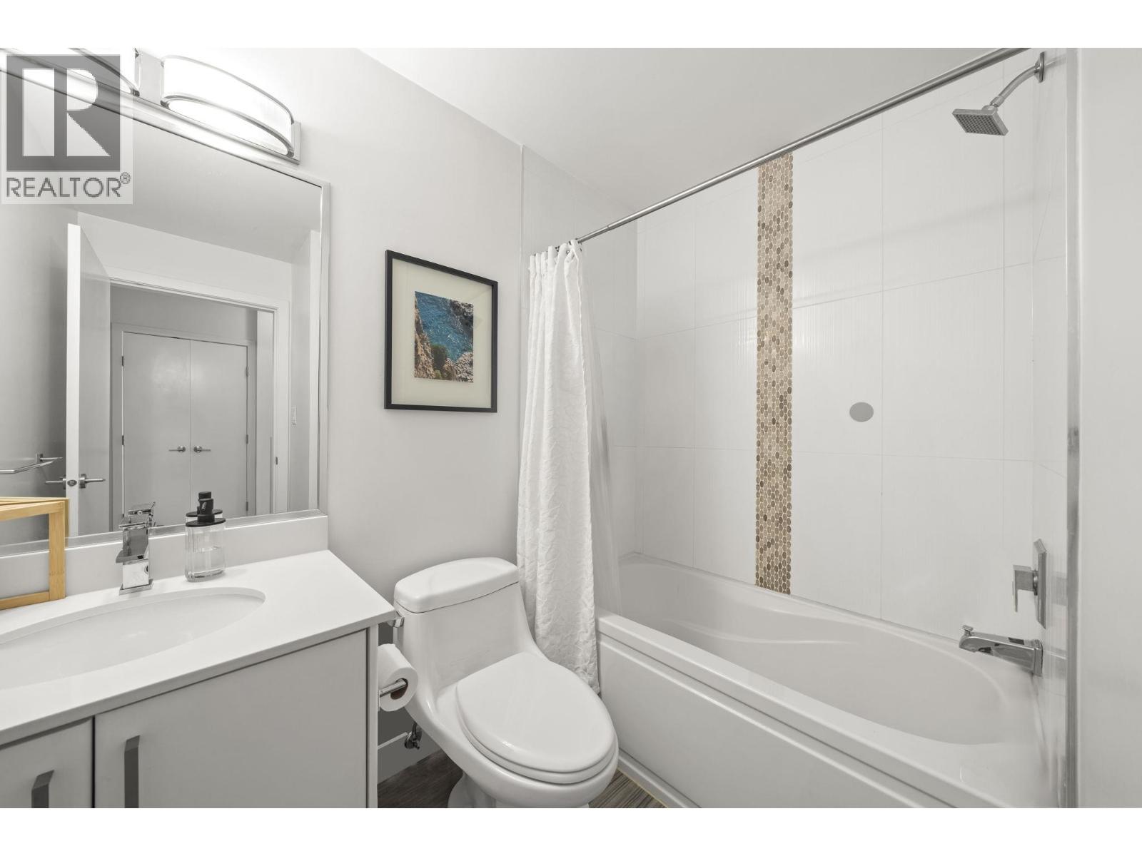 306 388 KOOTENAY STREET