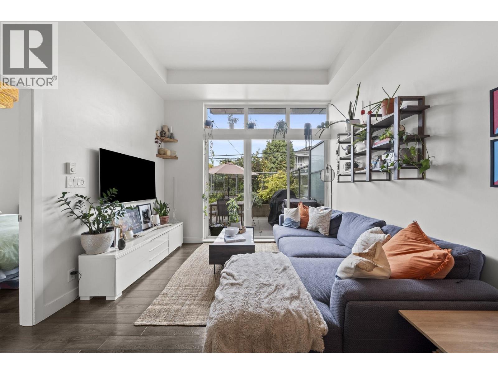 306 388 KOOTENAY STREET