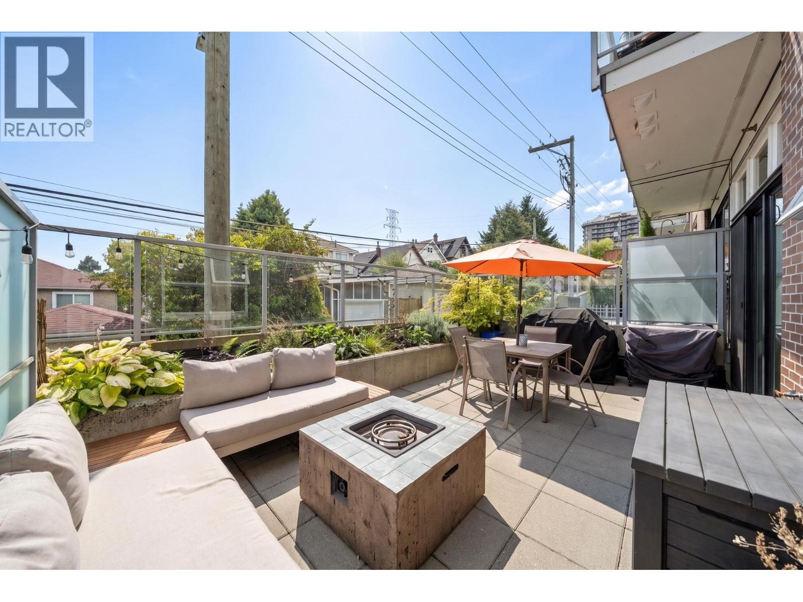 306 388 KOOTENAY STREET