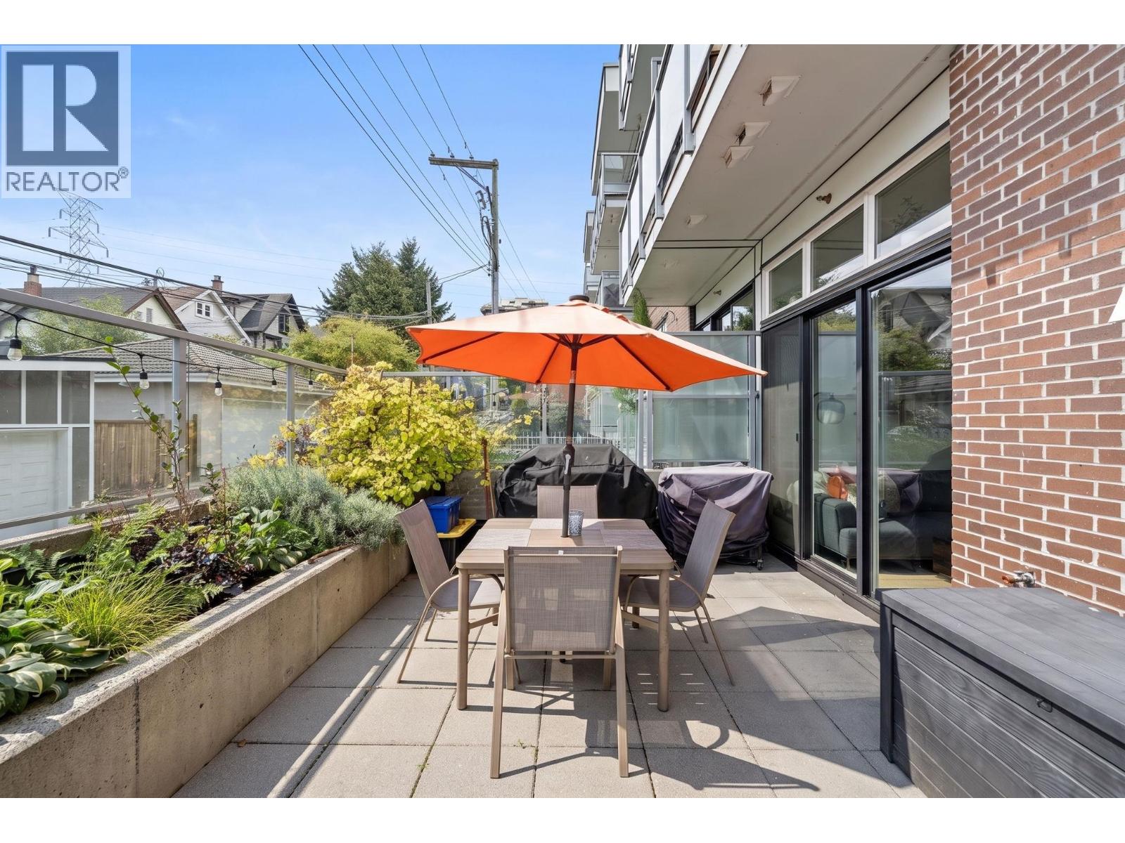 306 388 KOOTENAY STREET
