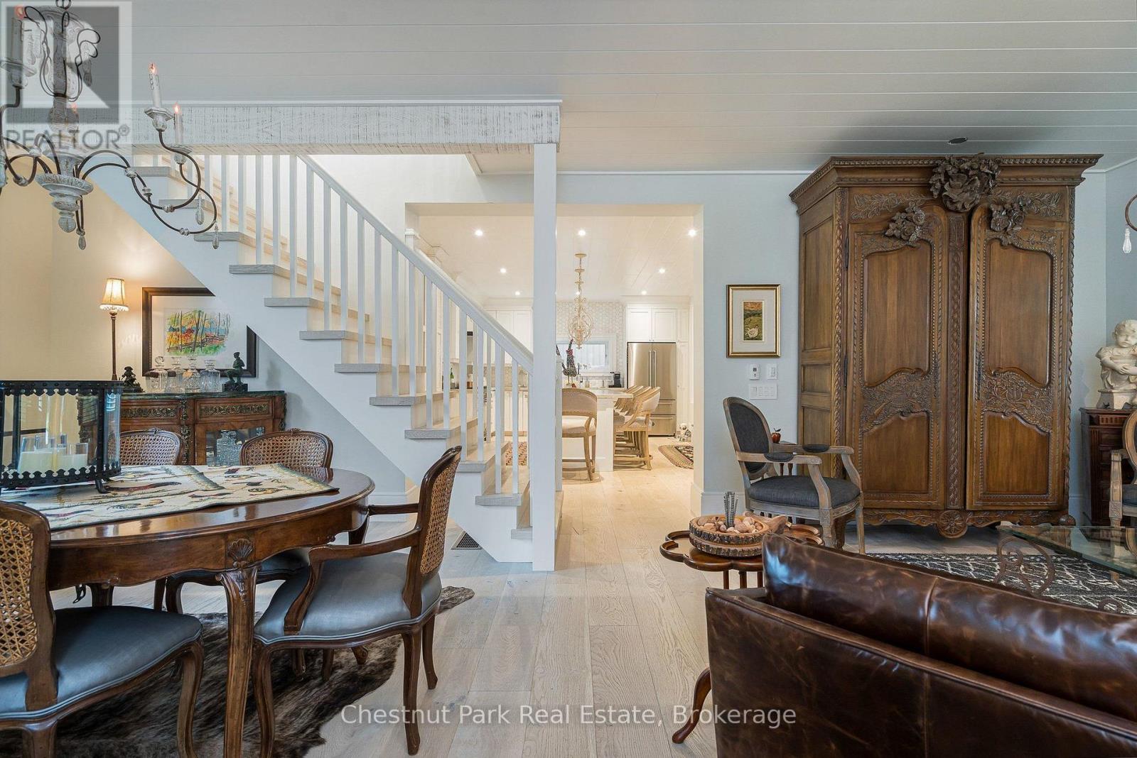 21 Elizabeth Street E, Clearview, Ontario  L0M 1G0 - Photo 7 - S13840552