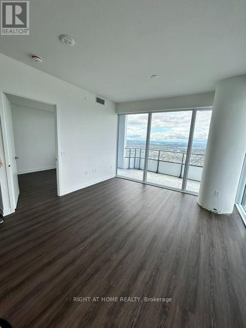 6205 - 448 Burnhamthorpe Rd Road W, Mississauga (City Centre), Ontario  L5B 0R4 - Photo 4 - W13841882