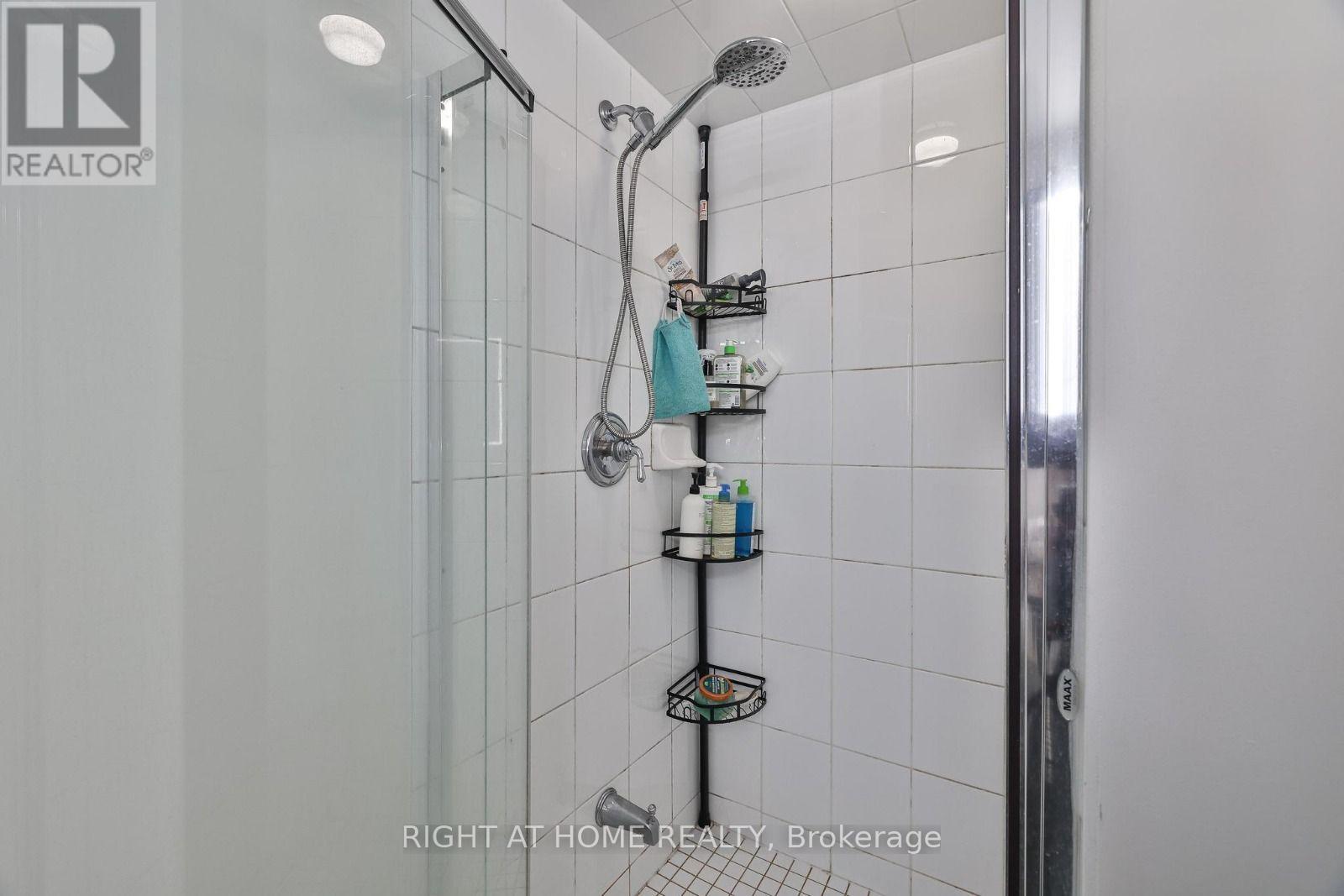 2402 - 3 Michael Power Place, Toronto (Islington-City Centre West), Ontario  M9A 0A2 - Photo 19 - W13841906