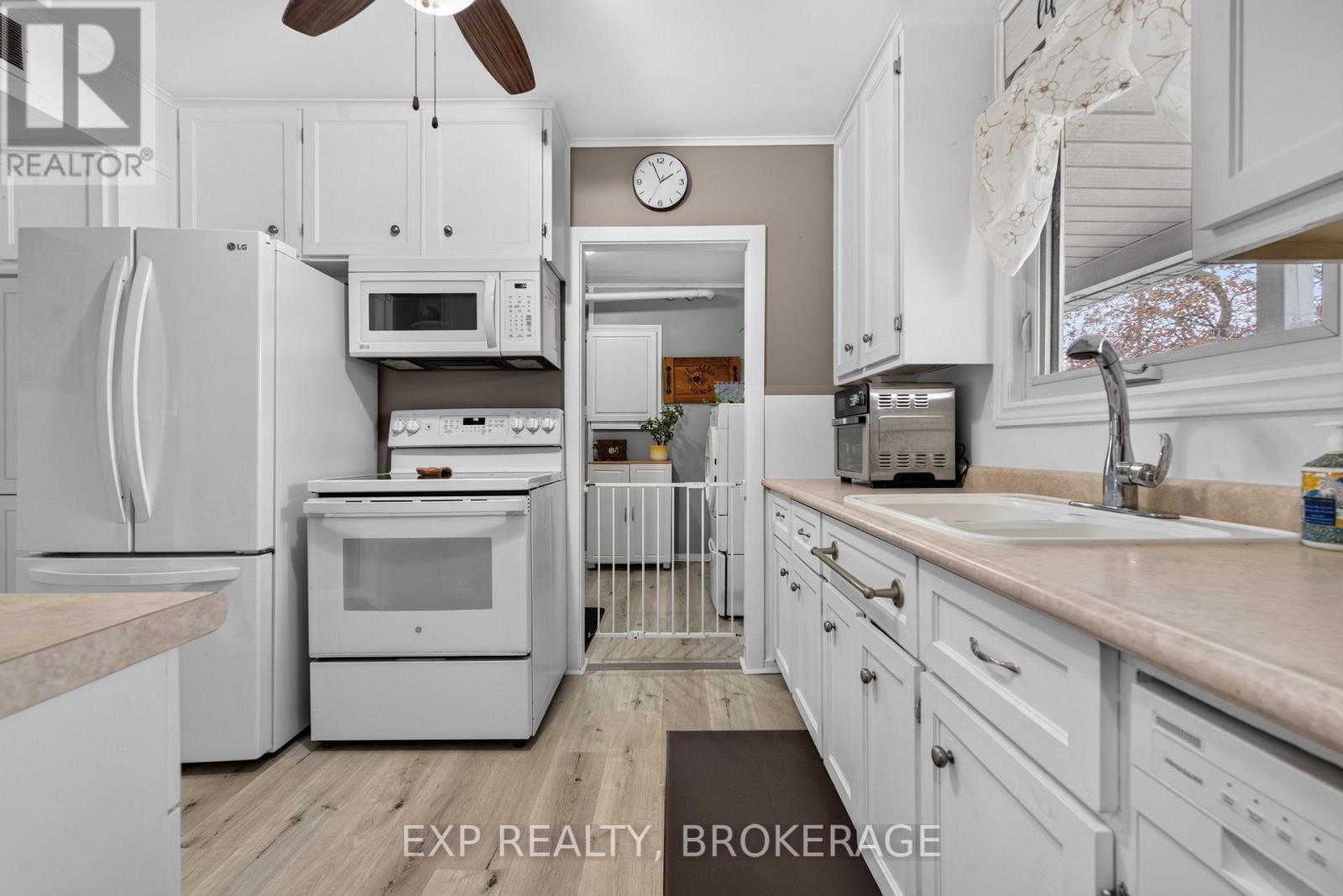 8 Ortona Crescent, Prince Edward County, Ontario  K0K 2T0 - Photo 13 - X13841920