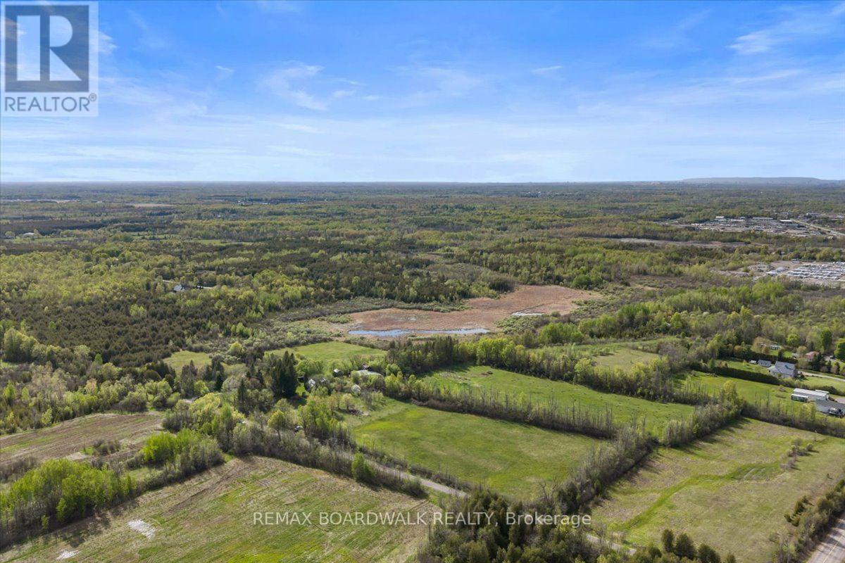 2448 Scrivens Drive, Ottawa, Ontario  K0A 2P0 - Photo 3 - X13841978