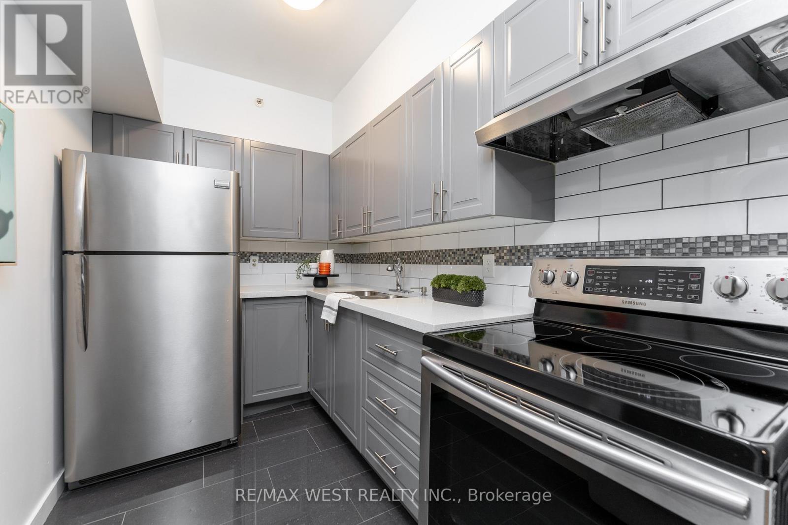 414 - 5800 Sheppard Avenue E, Toronto, Ontario  M1B 5J7 - Photo 3 - E13841922