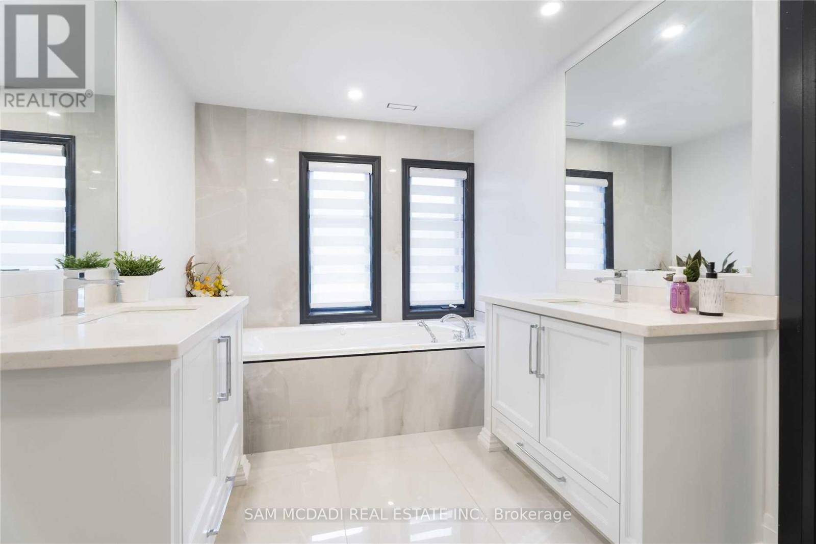 1540 Mississauga Road, Mississauga, Ontario  L5H 2K1 - Photo 29 - W13841926