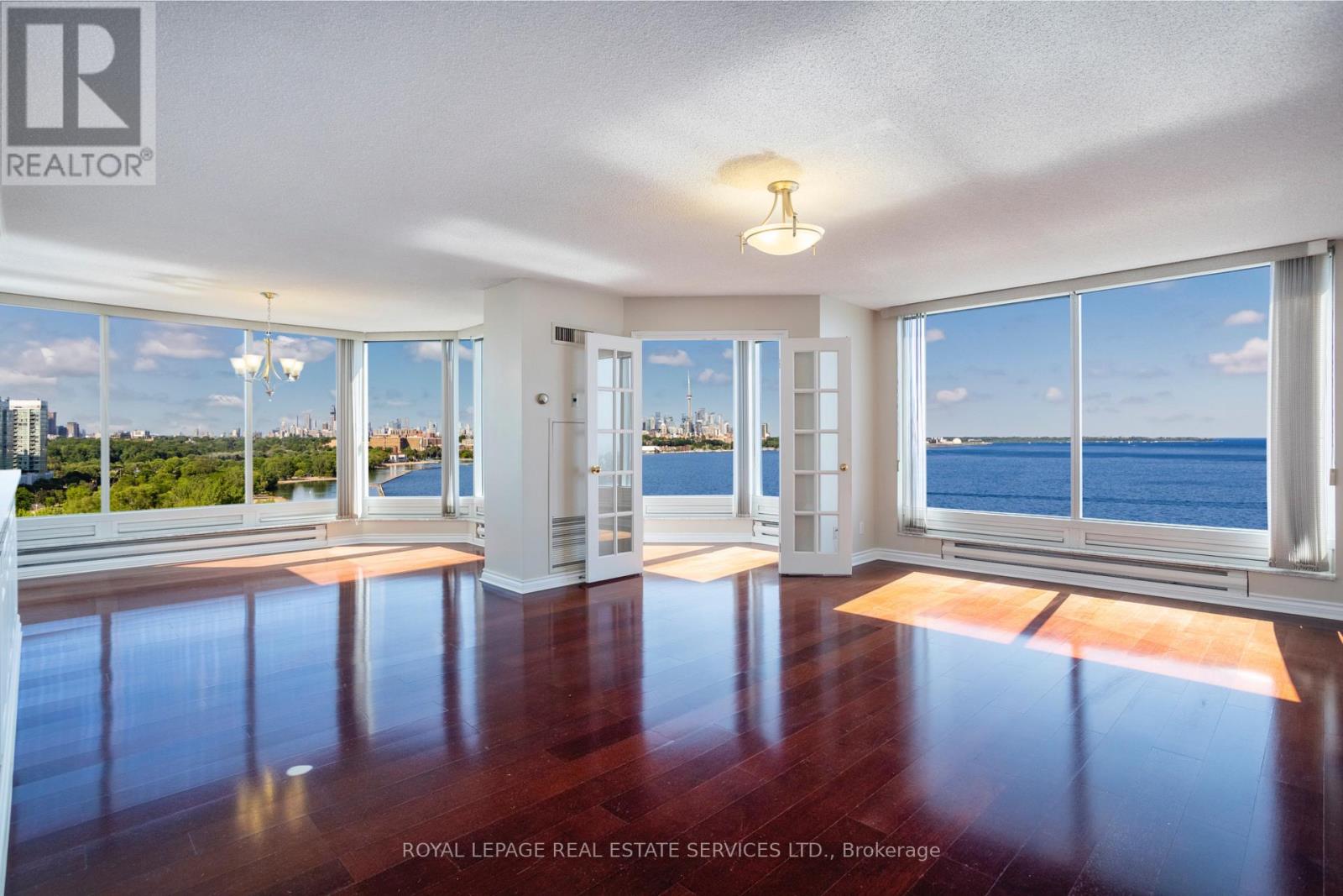 1503 - 1 Palace Pier Court, Toronto, Ontario M8V 3W9 - Photo 2 - W13841946