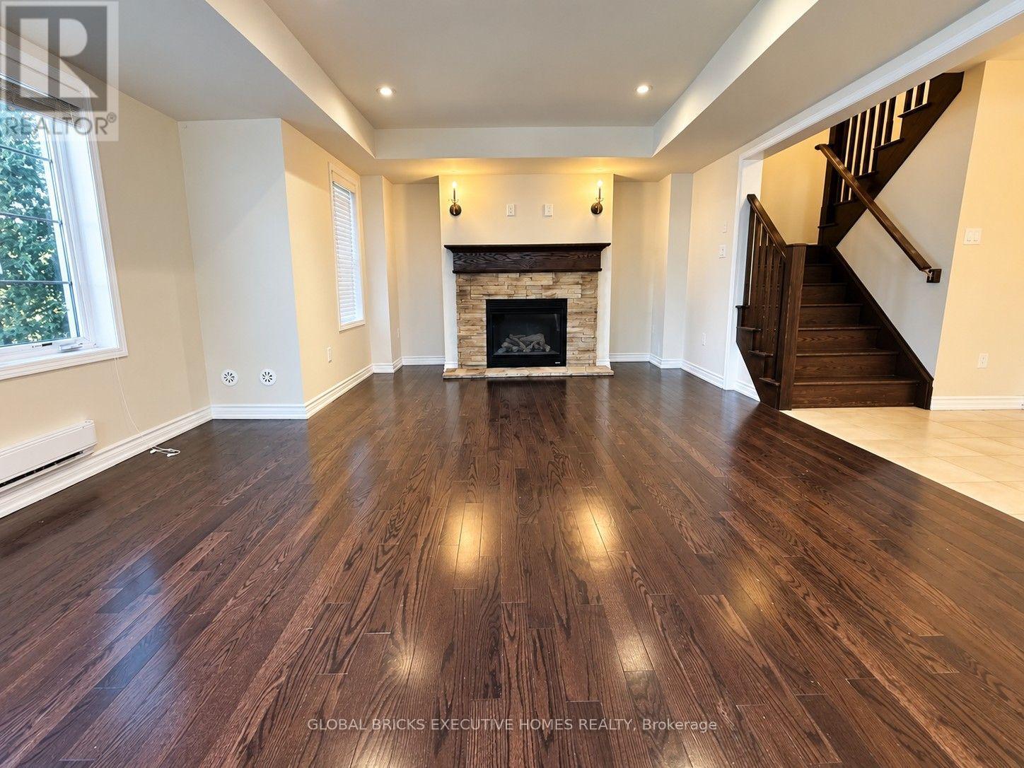 296 Ellen Davidson Drive, Oakville, Ontario  L6M 0V5 - Photo 7 - W13841700