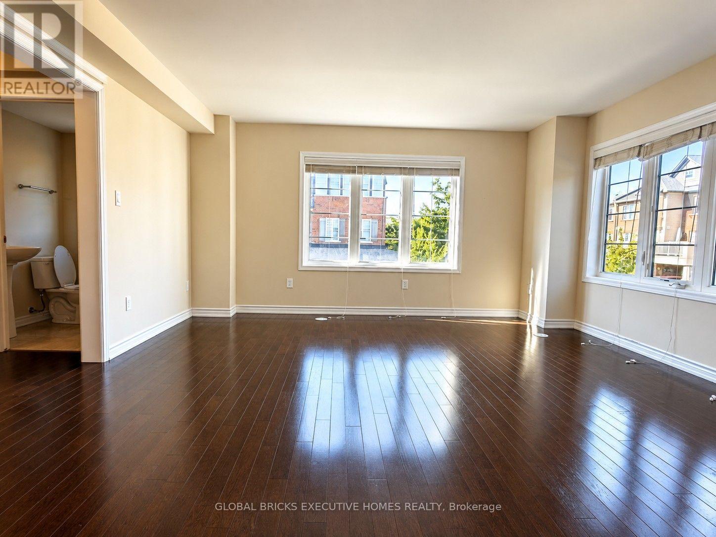 296 Ellen Davidson Drive, Oakville, Ontario  L6M 0V5 - Photo 9 - W13841700