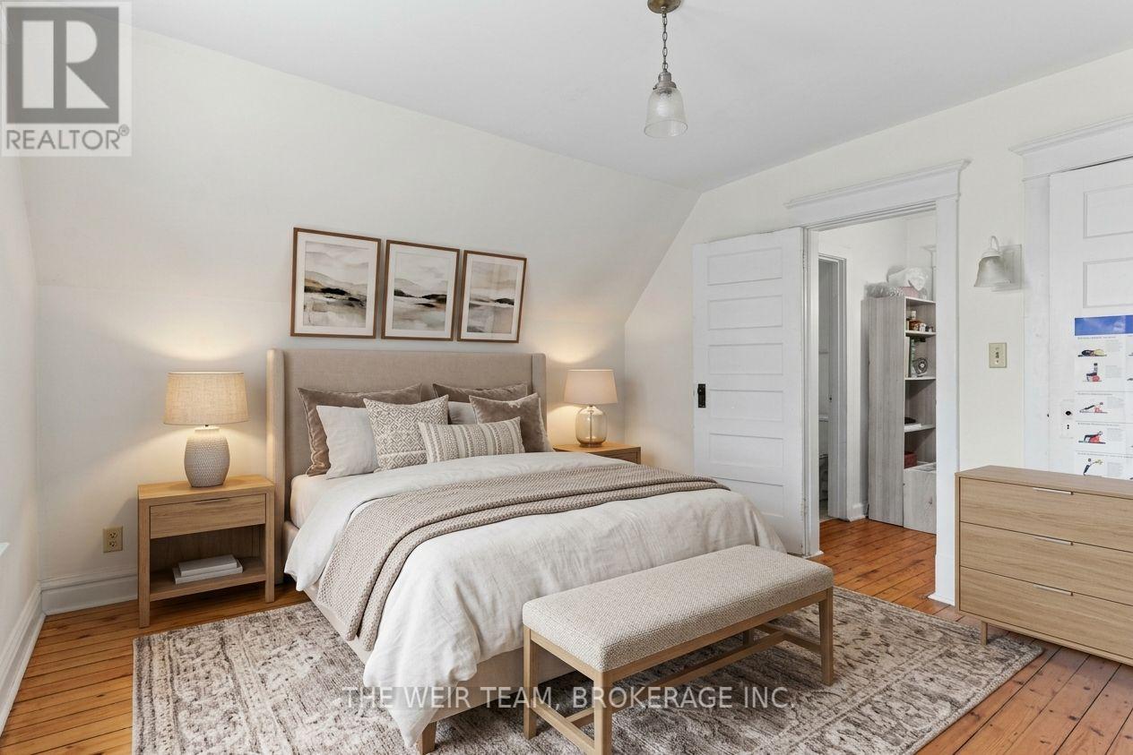 219 Withrow Avenue, Toronto, Ontario  M4K 1E2 - Photo 14 - E13841448