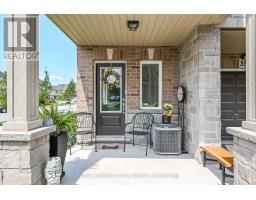 35 - 40 ZINFANDEL DRIVE, Hamilton, Ontario