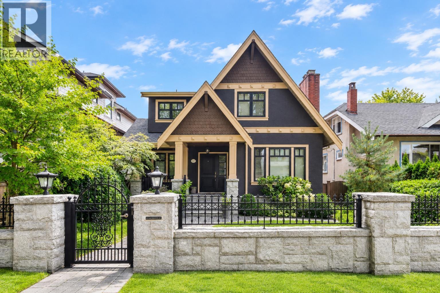 2851 W 38TH AVENUE, Vancouver, British Columbia