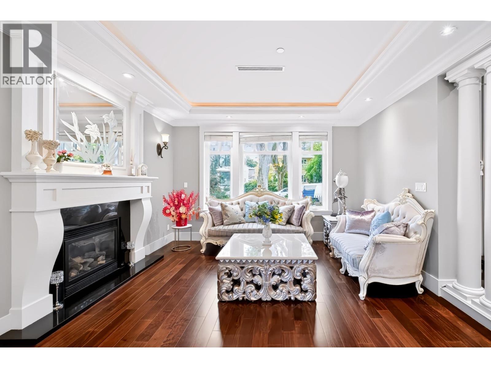2851 W 38th Avenue, Vancouver, British Columbia  V6N 2W8 - Photo 2 - R3170101