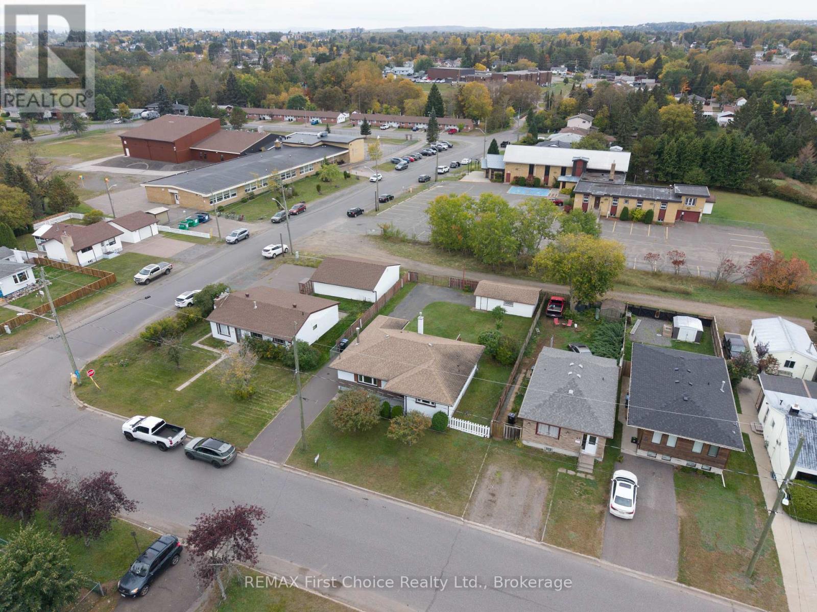 69 Matthews St. Street, Thunder Bay, Ontario  P7A 3K8 - Photo 10 - X13841182