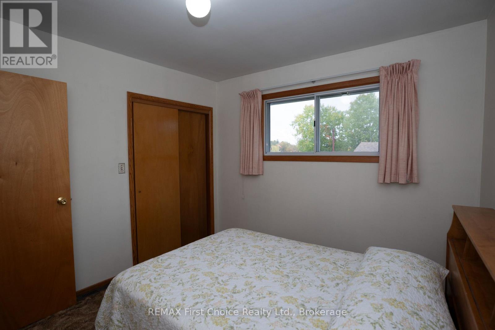 69 Matthews St. Street, Thunder Bay, Ontario  P7A 3K8 - Photo 1 - X13841182