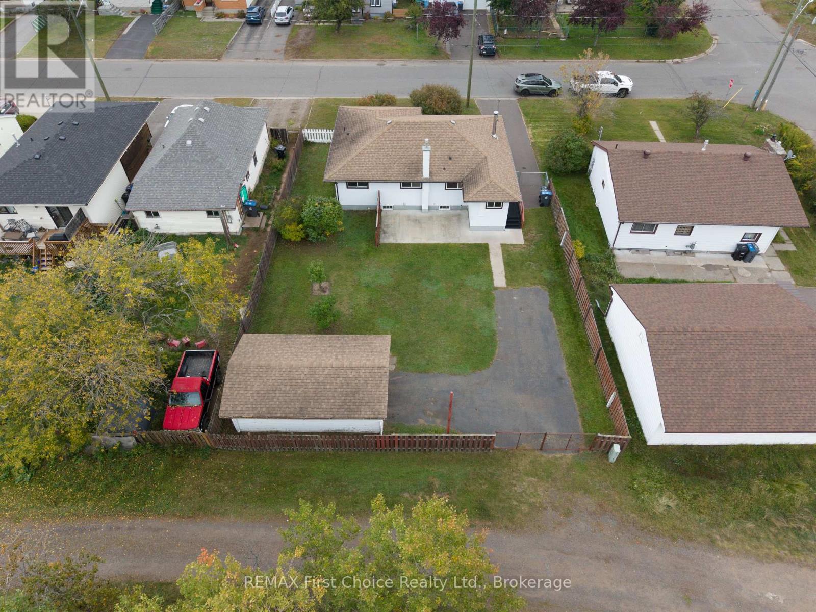 69 Matthews St. Street, Thunder Bay, Ontario  P7A 3K8 - Photo 14 - X13841182