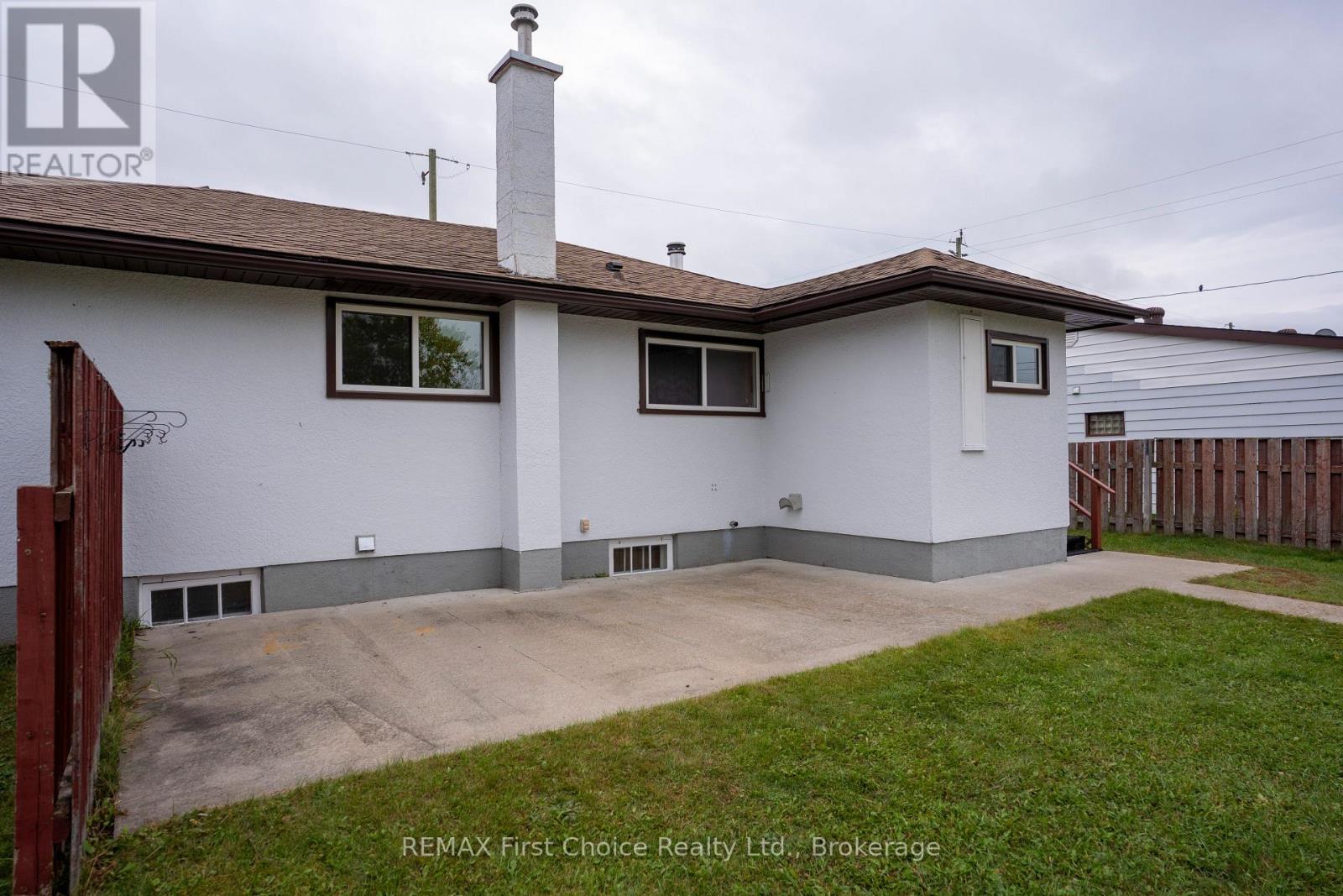 69 Matthews St. Street, Thunder Bay, Ontario  P7A 3K8 - Photo 20 - X13841182